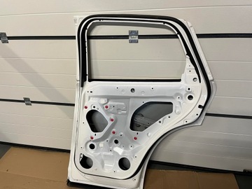 DVEŘE PRAVÉ ZADNÍ MAZDA CX60 CX-60