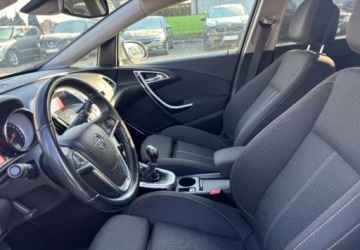 Opel Astra J Sports Tourer 1.7 CDTI ECOTEC 110KM 2012 Opel Astra 2012 r. 1.7 Diesel 110KM, zdjęcie 14