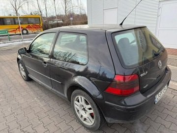 Volkswagen Golf IV Hatchback 1.9 TDI 110KM 1999 Volkswagen Golf Klimatyzacja - 1.9 TDI - 110KM, zdjęcie 2
