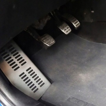 Алюминиевые накладки на педали для VW GOLF 4 AUDI A3