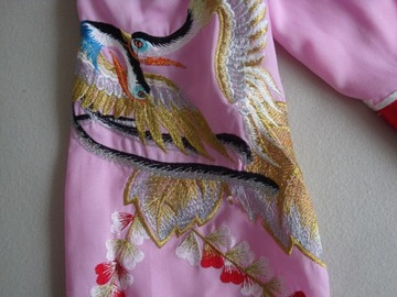 ASOS różowa sukienka art hafty rajskie ptaki 34 36