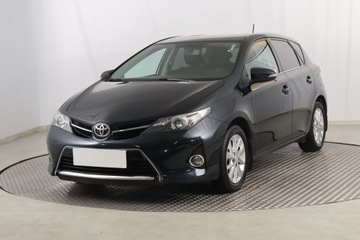 Toyota Auris I Hatchback 3d Facelifting 1.6 Valvematic 132KM 2013 Toyota Auris 1.6 Valvematic, Salon Polska, zdjęcie 1