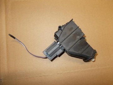 ZAMEK KLAPKI WLEWU PALIWA FORD MONDEO MK4