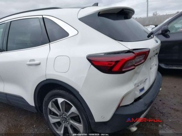 Ford Kuga III 2023 Ford Kuga 2023 r., 2,0L PLATINIUM 2.0 Benzyna 250KM, zdjęcie 9