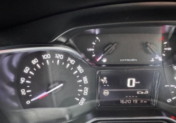 Citroen C3 III Hatchback 1.2 PureTech 82KM 2017 Citroen C3 bezwypadekserwisSHINEjak nowe 1.2 Benzyna 82KM, zdjęcie 13