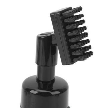 Водяная щетка для гольфа со 160 нейлоновыми щетинками.