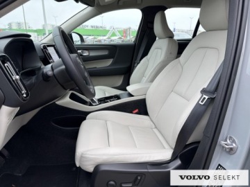 Volvo XC40 Crossover Facelifting 2.0 B3 163KM 2025 Volvo XC 40 XC40 B3 Plus Dark aut, Harman Kardon,, zdjęcie 9