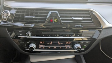 BMW Seria 5 G30-G31 Touring 520d 190KM 2018 BMW 520 190PS OPŁACONY Bezwypadkowy Automat, zdjęcie 28