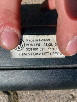 MŘÍŽKA KUFRU VW PASSAT B7 KOMBI 3C9861691
