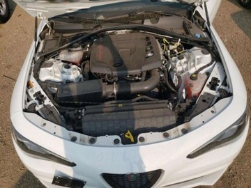 Alfa Romeo Giulia II Sedan Facelifting 2.0 Turbo 280KM 2023 Alfa Romeo Giulia 2023, 2.0L, 4x4, TI, od ubezpieczalni 2.0 Benzyna 280KM, zdjęcie 10