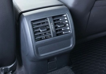 Volkswagen Passat B8 Variant Facelifting 2.0 TDI SCR 200KM 2022 Volkswagen Passat Variant Hak IQ.Light Travel Assist Kamery 360 Salon P, zdjęcie 30