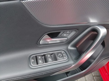 Mercedes Klasa A W177/V177 Hatchback 1.3 160 109KM 2019 Mercedes-Benz Klasa A Kamera Benzyna Elektryka 2xPDC Sensor LED Alu 1.3, zdjęcie 8