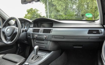 BMW Seria 3 E90-91-92-93 Limuzyna E90 325i 218KM 2008 BMW Seria 3 2,5 (218KM) Automat Bezwypadkowa Skory Sportsitze iDrive 2.5, zdjęcie 10