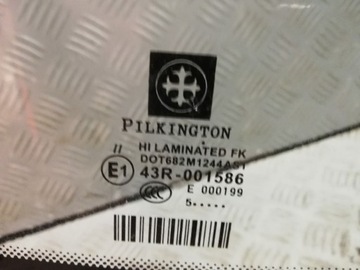 PEUGEOT 208 2008 SKLO (OKNO) ČELNÍ PŘEDNÍ