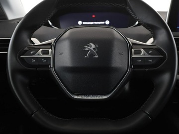 Peugeot 3008 II Crossover 1.2 PureTech 130KM 2018 Peugeot 3008 virtual cocpit navi półskóra, zdjęcie 20
