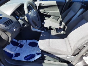 Opel Astra J Hatchback 5d 1.7 CDTI ECOTEC 110KM 2011 OPEL Astra 1.7 CDTi, I właściciel !!, zdjęcie 21