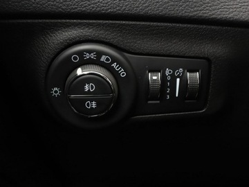 Jeep Compass II SUV 2.0 MJD 170KM 2020 Jeep Compass Limited automat 4x4 170KM, zdjęcie 34