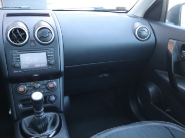 Nissan Qashqai I Crossover Facelifting  2.0 140KM 2013 Nissan Qashqai 2.0, Skóra, Navi, Klima, zdjęcie 7