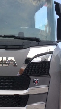 Scania NG Listwy szerokie ozdobne nad Halogeny Autcars