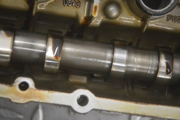 AUDI A3 KRYT VENTILU HŘÍDELE VAČKY(ROZVODU) 03C103475BC 8P 1.4 TFSI 2008