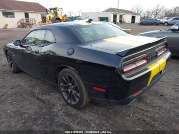 Dodge Challenger III 2022 Dodge Challenger RT Scat Pack 2022 6.4l 6.4 Benzyna 485KM, zdjęcie 3