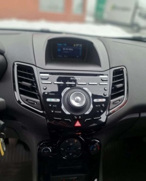 Ford Fiesta VII Hatchback 3d Facelifting 1.0 80KM 2013 Ford Fiesta Ford fiesta wzorowy stan bogata dokumentacja Benzyna 80KM, zdjęcie 18