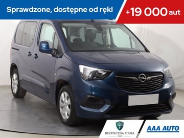 Opel Combo E Kombivan 1.2 Turbo 110KM 2019 Opel Combo 1.2 Turbo, Salon Polska, Serwis ASO
