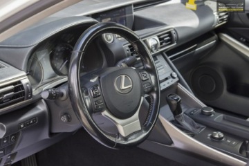 Lexus IS III Sedan Facelifting 200t 245KM 2018 Lexus IS Ledy / Kamera / Skóry / Perła /, zdjęcie 19