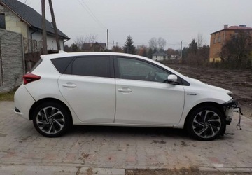 Toyota Auris II 2018 Toyota Auris Okazja 1.8 Hybryda 100KM, zdjęcie 15