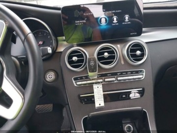 Mercedes GLC C253 2021 Mercedes-Benz GLC 300 2021 2.0l 2.0 Benzyna 255KM, zdjęcie 10