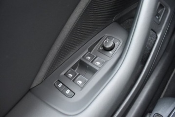 Volkswagen Passat B8 Variant Facelifting 2.0 TDI SCR 150KM 2024 Volkswagen Passat SalonPL 2.0TDI DSG Elegance IQ.Drive Kam360 Masaz Ambien, zdjęcie 25