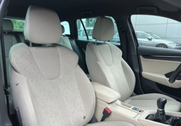 Skoda Octavia IV Scout 1.5 TSI ACT 150KM 2021 Skoda Octavia Style, Tempomat, Kamera, Podgrzewane fotele, CarPlay, Salon, zdjęcie 16