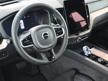 Volvo XC60 II 2025 VOLVO XC60 B5 B AWD Ultra Dark Suv 2.0 (250KM) 2025, zdjęcie 8