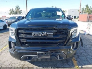  GMC Sierra 2022r., 1500 Limited, od ubezpieczalni 5.3 Benzyna 355KM, zdjęcie 1