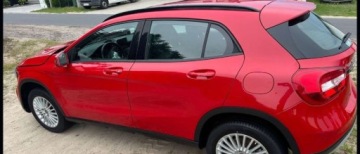Mercedes GLA I Off-Roader Facelifting 1.6 200 156KM 2018 Mercedes-Benz GLA Mercedes-Benz GLA 200 7G-DCT Peak Edition 1.6 Benzyna, zdjęcie 32