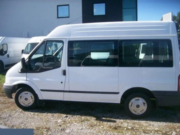 Ford Transit VI Kombi SWB 2.2 Duratorq TDCi 85KM 2011 Ford Transit 2.2D 2011r średniak, 9 osobowy, pełne wyposażenie, super stan!, zdjęcie 10