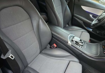 Mercedes Klasa C W205 Kombi Facelifting HYBRYDA 2.0 300 e 320KM 2020 Mercedes-Benz Klasa C Mercedes-Benz Klasa C 2.0 Hybryda Plug-in 320KM, zdjęcie 17