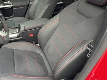 Mercedes GLA II Off-roader Facelifting 1.3 200 163KM 2025 MERCEDES-BENZ GLA 200 AMG Line Suv 1.3 (163KM) 2025, zdjęcie 4