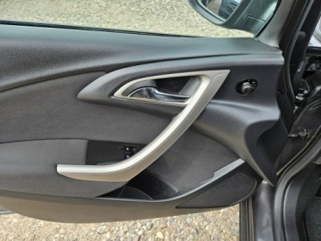 Opel Astra J Hatchback 5d 1.4 Turbo ECOTEC 120KM 2012 Opel Astra Opłacona Zdrowa Zadbana Serwisowana, zdjęcie 15