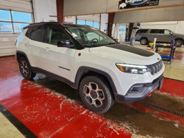 Jeep Compass II 2022 Jeep Compass 2022 JEEP COMPASS TRAILHAWK 2.4 Benzyna 171KM, zdjęcie 4