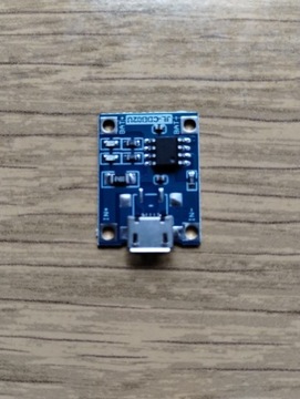 Зарядное устройство micro USB LI-ION TP4056 5 В