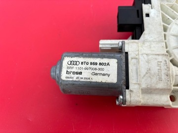 AUDI A5 8T MOTOREK ZVEDÁK OKNO PRAVÝ PŘEDNÍ 8T0959802A K72/78