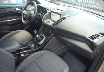 Ford Kuga II SUV Facelifting 1.5 EcoBoost 150KM 2019 Ford Kuga Ford Kuga II Salon PL - serwis 1.5 Benzyna 150KM, zdjęcie 17