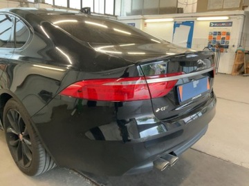 Jaguar XF II Sedan 2.0 i4D 180KM 2017 Jaguar XF 20d r-Sport, zdjęcie 3