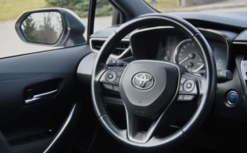 Toyota Corolla XII Hatchback 1.8 Hybrid 122KM 2021 Toyota Corolla GWARANCJA TOYOTA RELAX, Salon PL, Serwisowana w ASO, Niski, zdjęcie 9