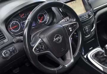 Opel Insignia I Sports Tourer Facelifting 2.0 CDTI ECOFLEX 140KM 2014 Opel Insignia Opel Insignia _ 2.0 diesel _ 140 KM _ Czujniki parkowania _, zdjęcie 18
