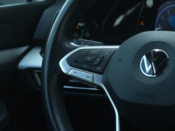 Volkswagen Golf VIII Variant 1.5 TSI 130KM 2021 VW Golf 1.5 TSI, Salon Polska, 1. Właściciel, zdjęcie 19