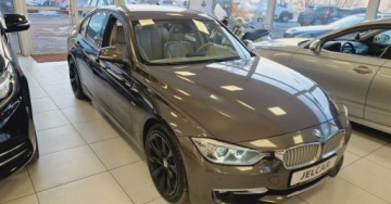 BMW Seria 3 F30-F31-F34 Limuzyna 2.0 328i 245KM 2012 BMW Seria 3 328i 245KM F30 LEDY Modern 2.0 Benzyna 245KM, zdjęcie 4
