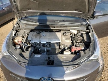 Toyota Prius IV Hatchback 1.8 Hybrid 122KM 2017 Toyota Prius 2017, 1.8L, po gradobiciu, zdjęcie 10