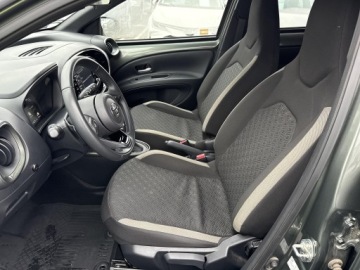Toyota Aygo X 1.1 VVT-i 72KM 2023 Toyota Aygo X 1.0 VVT-i Style CVT 1.0 VVT-i Style, zdjęcie 14